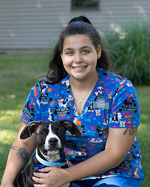 Melanie, Veterinary Assistant